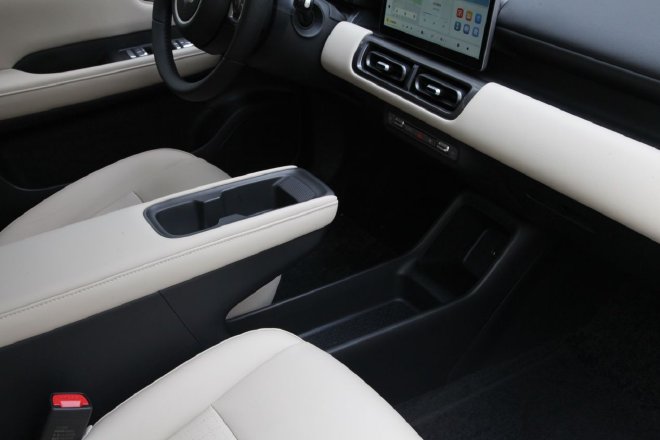 The space is large enough, and the endurance is stable. Comprehensive test drive Wuling Binguo PLUS.
