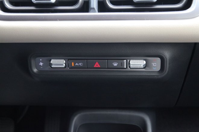 The space is large enough, and the endurance is stable. Comprehensive test drive Wuling Binguo PLUS.